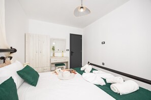2 bedrooms, WiFi, bed sheets