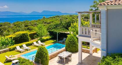 Villa Kyklamino - Three Bedroom Villa, Sleeps 6