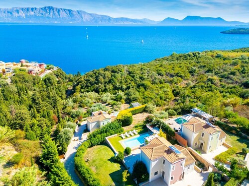Villa Kyklamino - Three Bedroom Villa, Sleeps 6