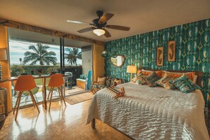 1 bedroom, iron/ironing board, WiFi, bed sheets - ATOMIC TIKI – live like a local at Magic Sands Beach! (Kailua-Kona)