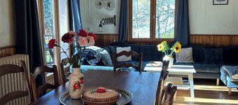 Chalet Tuilerie sleeps 16 - 15 minutes ski station - great year round retreat