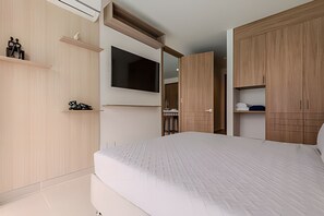 2 bedrooms, iron/ironing board, Internet, bed sheets