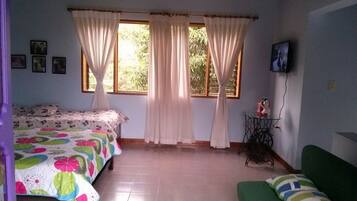 4 bedrooms, WiFi, bed sheets