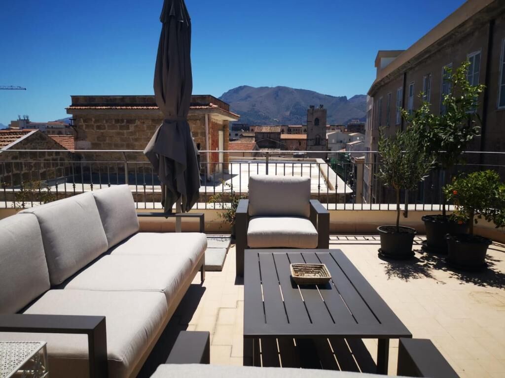 Photo - Sopramoltivolti