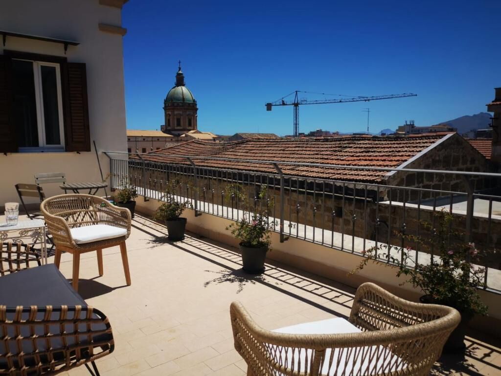 Photo - Sopramoltivolti