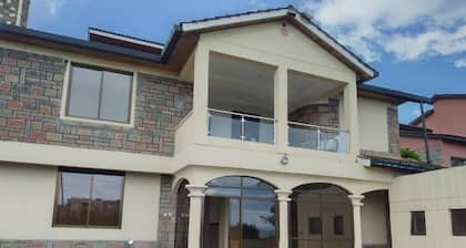 Twiga Whitehouse Villas