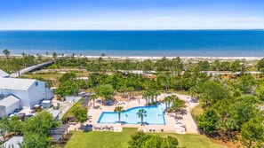 On the beach, white sand - Pet Friendly Beach House – Osprey Landing (Port St. Joe)