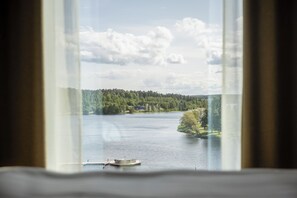 Superior Room | Minibar, blackout drapes, iron/ironing board, free WiFi