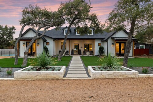 -NEW-Downtown DRIP
  Pool/Spa/Golf/Pickleball/30Guests