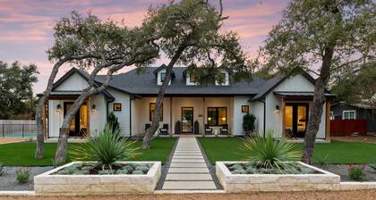 -NEW-Downtown DRIP
Pool/Spa/Golf/Pickleball/30Guests