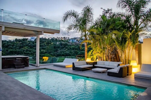 Extreme Luxury Villa - Modern and great location 