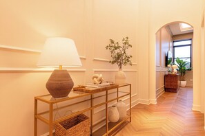 Desk, laptop workspace, soundproofing, iron/ironing board - Sinclair Suites (West Dundee)