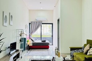 Soundproofing - CoreSoho Suite by BKAstaycation KotaWarisan Sepang KLIA Airport, Free Wifi (Sepang)