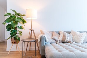 3 soveværelser, skrivebord, strygejern/strygebræt, internetforbindelse