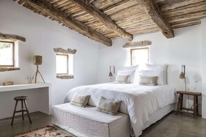 Comfort Suite | 1 bedroom, in-room safe, soundproofing, free WiFi - Le Domaine Du Castellas  (Sivergues)