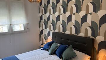 2 bedrooms, iron/ironing board, WiFi, bed sheets