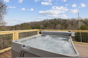Apartment | 3 bedrooms - Perfect Location Ping Pong Foosball Fireplace (Sevierville)