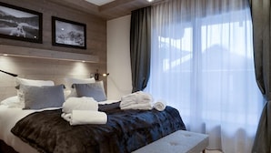 Room - Wifi, 150m from ski slopes, 2nd floor, view mountain, sauna, balcony, parking, tv, 110m², Courchevel (Courchevel)