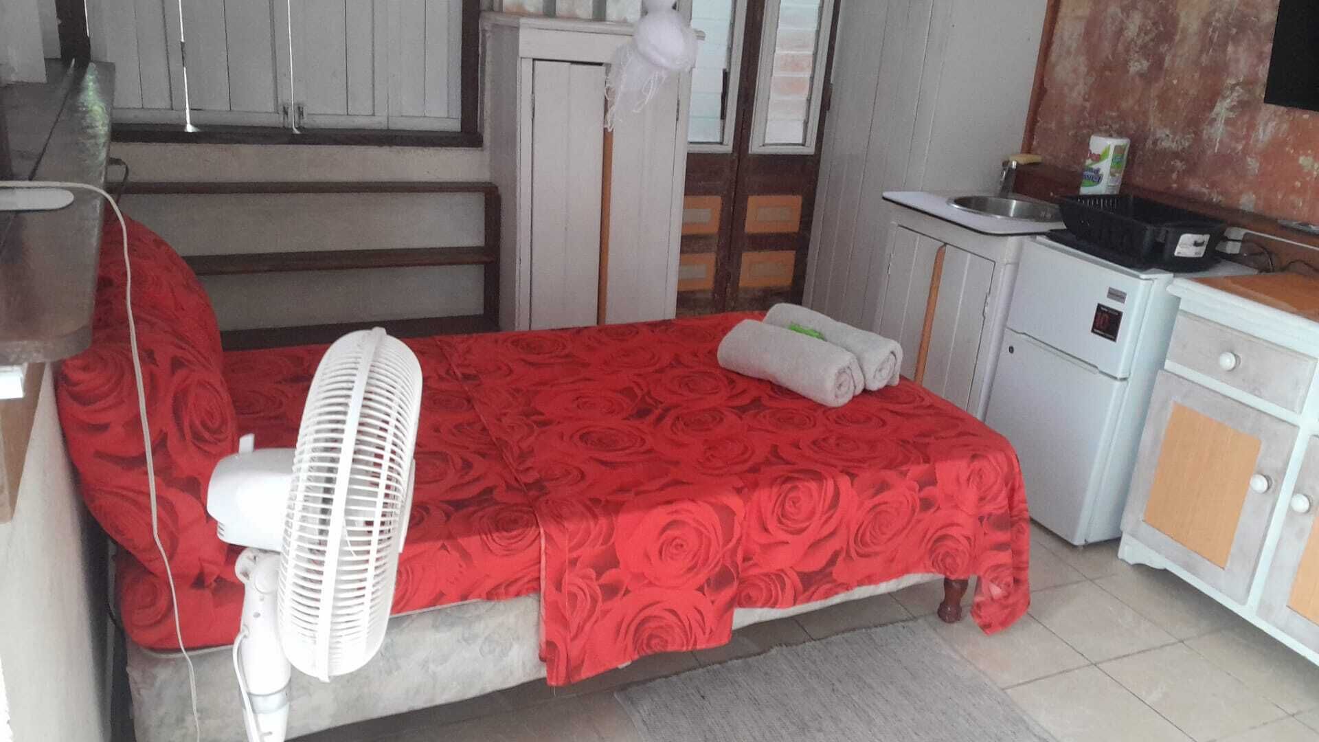 1 多间卧室、免费 WiFi、床单