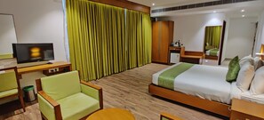 In-room safe, laptop workspace, blackout curtains, soundproofing