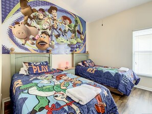 Rumah, akses difabel | 4 kamar tidur