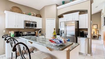 Villa, accessible aux personnes à mobilité réduite | 4 chambres
