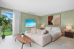 Smart TV, ping pong, stereo