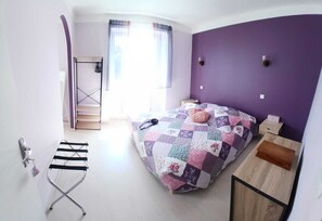 Premium Double Room (Chambre 4) | Soundproofing, iron/ironing board, free WiFi, bed sheets - l Aurigast (Auriac-Lagast)