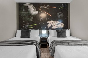 5 bedrooms, travel cot, WiFi, bed sheets