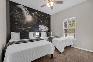 5 bedrooms, travel cot, WiFi, bed sheets