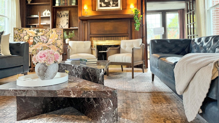 The Colonial Mt. Lebanon by Luxe PGH