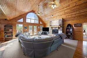 Fireplace, DVD player, table football, ping pong