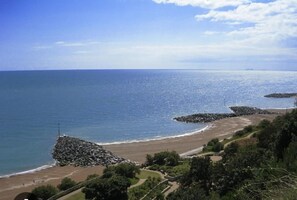 Apartment | Beach - Folkestone - 1BR Apartment - Sauna - Pet Friendly (Folkestone)