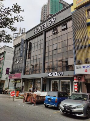Exterior - Hotel 99 Seri Kembangan Serdang (Seri Kembangan)
