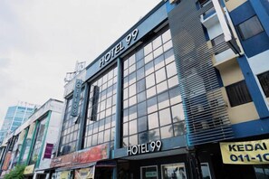 Exterior - Hotel 99 Seri Kembangan Serdang (Seri Kembangan)