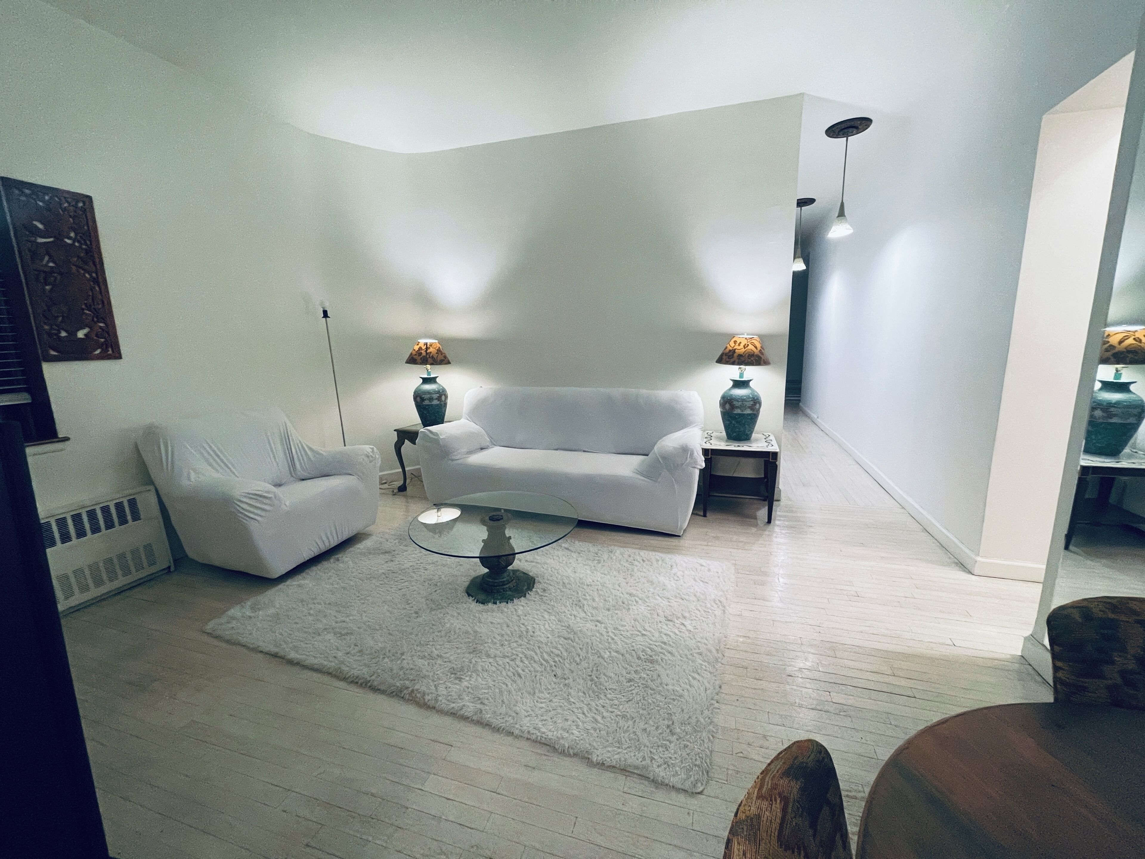 Een smart-tv en een kantoor