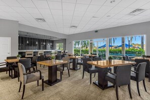 Dining - 3 Bedrooms/ 2 Bathrooms/ Encantada (3070 WO) (Kissimmee)