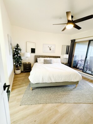 3 bedrooms, travel crib, free WiFi, bed sheets