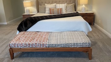 4 bedrooms, desk, iron/ironing board, free WiFi