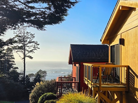 1 bedroom, individually furnished, free WiFi, bed sheets. Cottages at Little River Cove