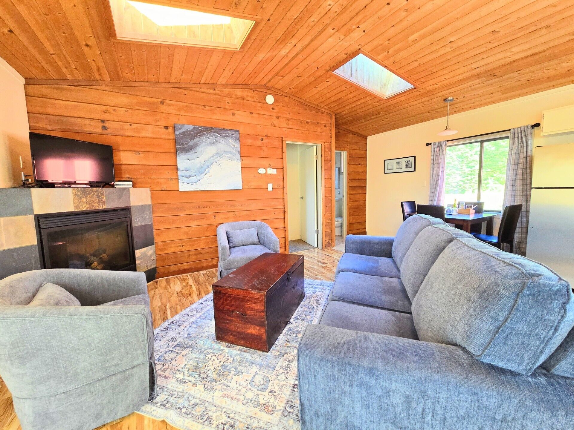 クラシック コテージ オーシャンビュー | 1 室のベッドルーム、WiFi (無料)、ベッドシーツ