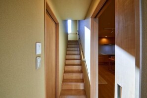 Soundproofing - Reikyo Garden Osaka (Osaka)