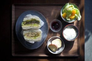 الطعام والشراب
