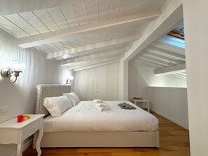 2 Schlafzimmer, Bügeleisen/Bügelbrett, kostenloses WLAN, Bettwäsche