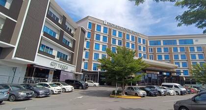 Lintas Platinum Hotel