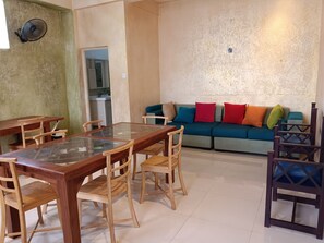 Deluxe Studio - La Cozy Hotel & Restaurant (Negombo)