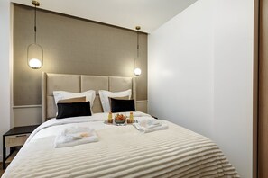 3 habitaciones, tabla de planchar con plancha y acceso a internet