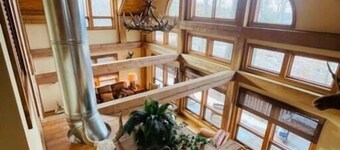 Waters Edge Retreat with new hot tub