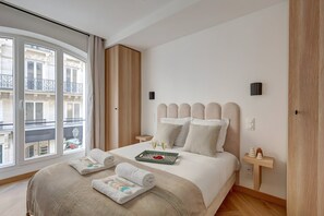 3 bedrooms, iron/ironing board, Internet, bed sheets