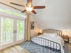 6 bedrooms, iron/ironing board, travel cot, WiFi